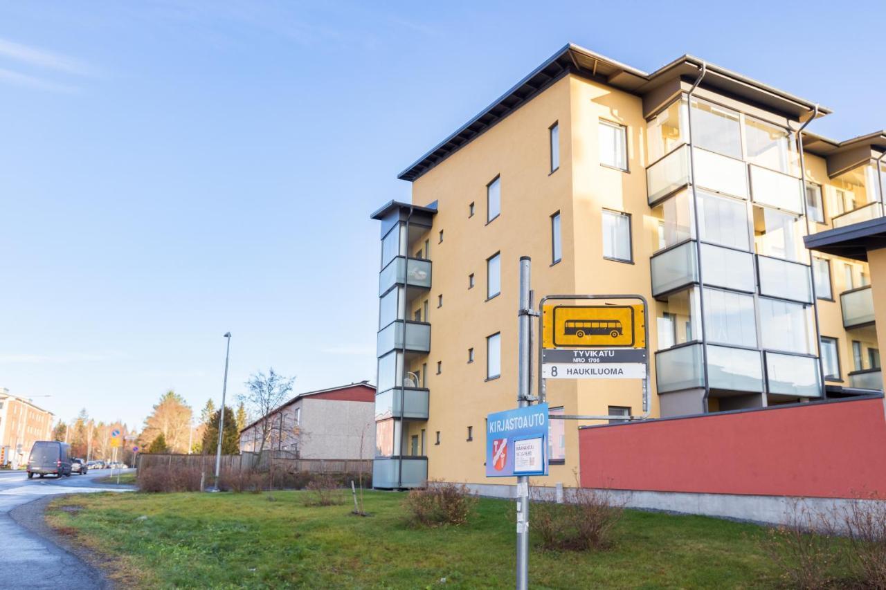 Valoisa Parvekkeellinen Kaksio, Oma Parkkipaikka Apartment ตัมเปเร ภายนอก รูปภาพ