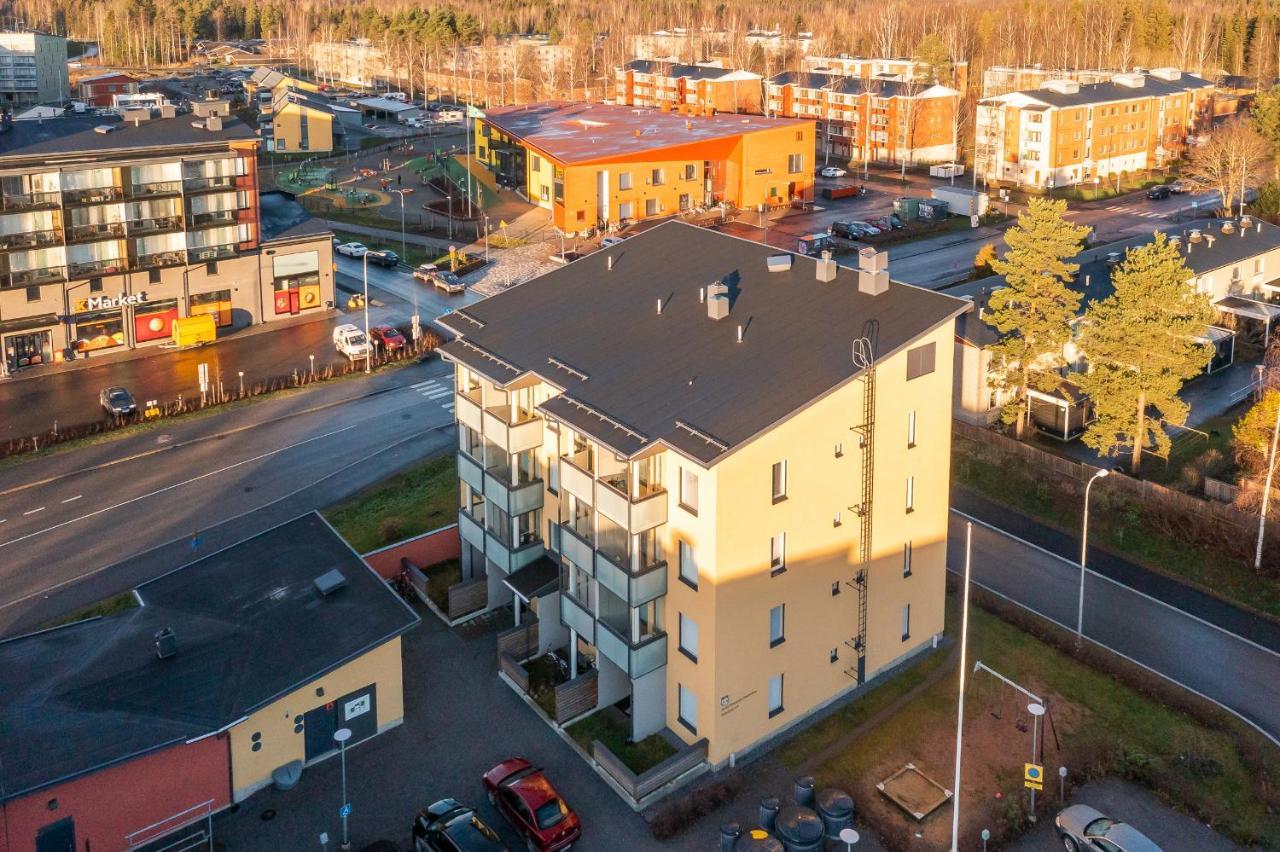 Valoisa Parvekkeellinen Kaksio, Oma Parkkipaikka Apartment ตัมเปเร ภายนอก รูปภาพ